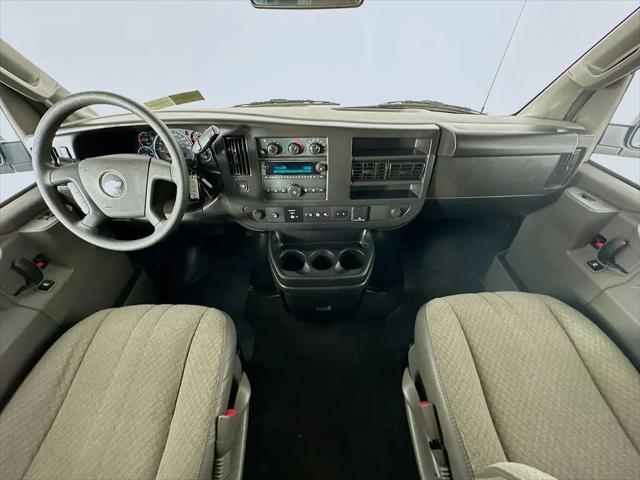 2024 Chevrolet Express Passenger RWD 3500 Extended Wheelbase LT