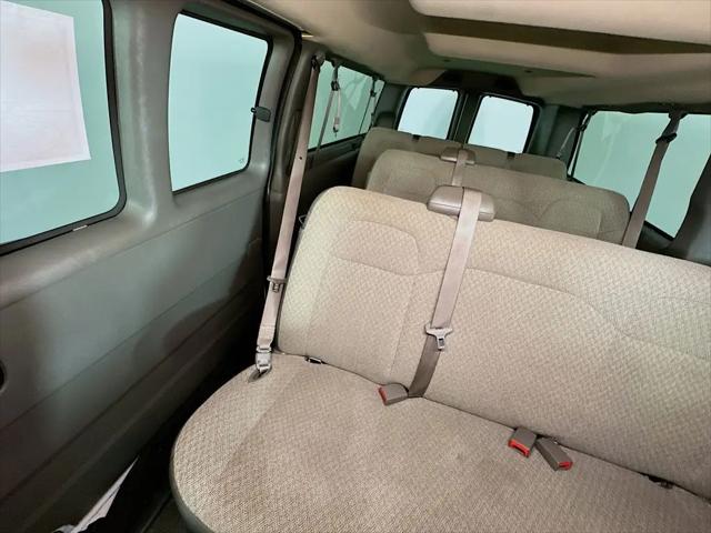 2024 Chevrolet Express Passenger RWD 3500 Extended Wheelbase LT