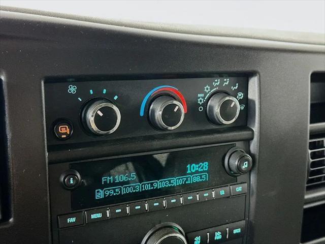 2024 Chevrolet Express Passenger RWD 3500 Extended Wheelbase LT