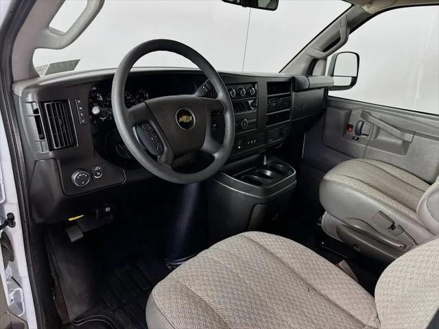 2024 Chevrolet Express Passenger RWD 3500 Extended Wheelbase LT