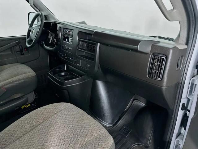 2024 Chevrolet Express Passenger RWD 3500 Extended Wheelbase LT