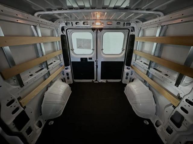 2025 Ram ProMaster 2500 Cargo Van Tradesman Low Roof 136" WB w/Pass Seat