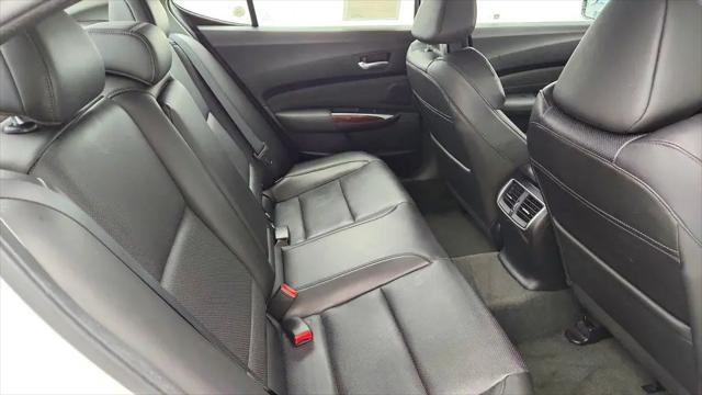 2017 Acura TLX w/Technology Package