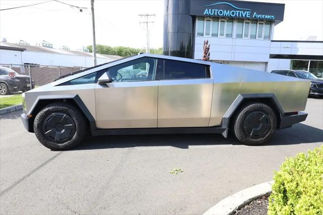 2024 Tesla Cybertruck Cyberbeast