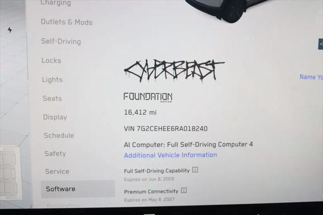 2024 Tesla Cybertruck Cyberbeast
