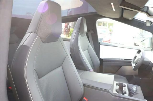 2024 Tesla Cybertruck Cyberbeast