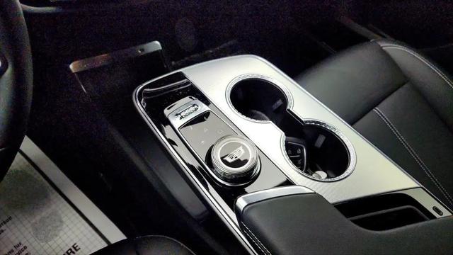 2024 Cadillac iQ Tech w/1SA
