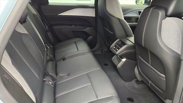 2024 Cadillac iQ Tech w/1SA