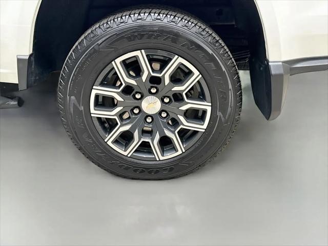 2024 Chevrolet Colorado 4WD LT