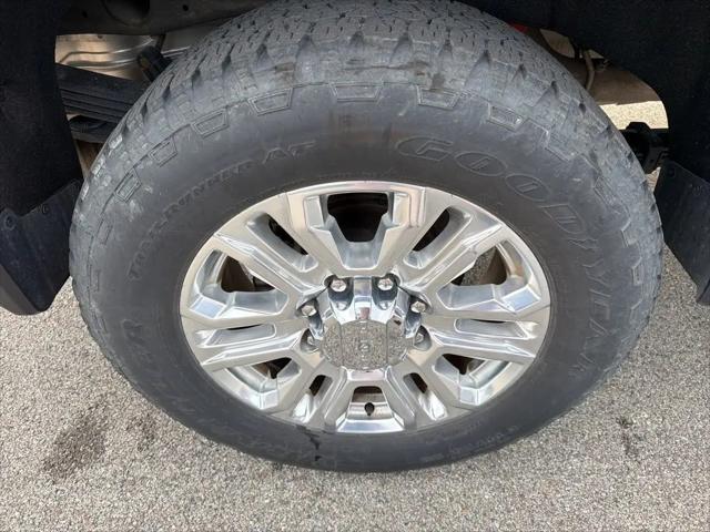 2022 GMC Sierra 2500HD 4WD Crew Cab Standard Bed Denali
