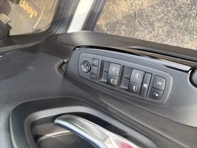 2023 Jeep Cherokee Altitude Lux 4x4