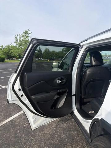 2023 Jeep Cherokee Altitude Lux 4x4