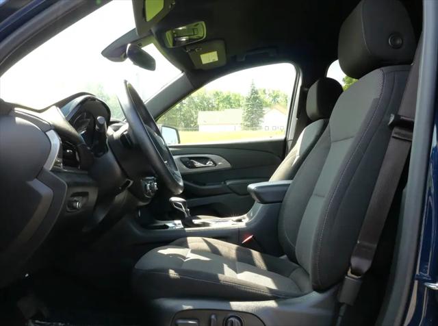 2023 Chevrolet Traverse AWD LT Cloth