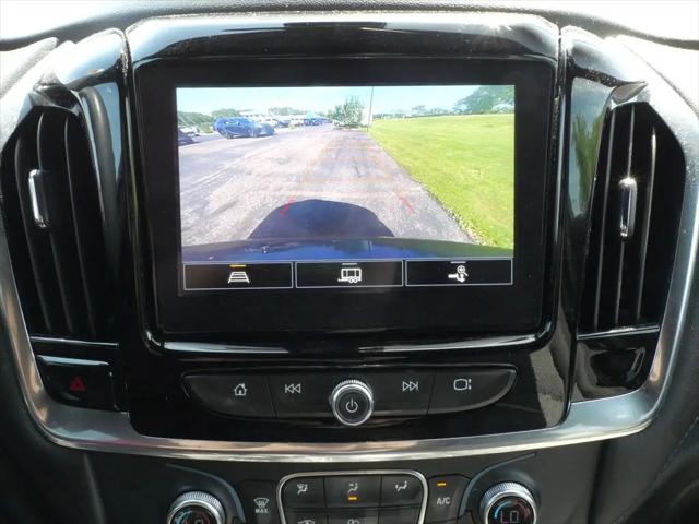 2023 Chevrolet Traverse AWD LT Cloth