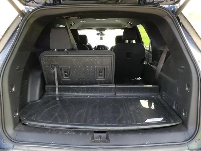 2023 Chevrolet Traverse AWD LT Cloth