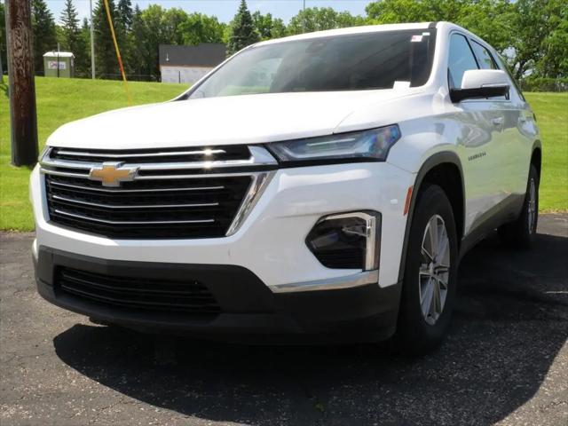 2023 Chevrolet Traverse AWD LT Cloth