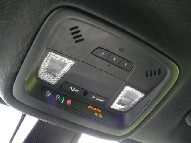 2023 Chevrolet Traverse AWD LT Cloth