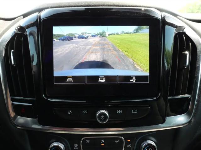 2023 Chevrolet Traverse AWD LT Cloth
