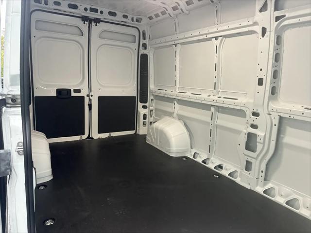 2026 Ram ProMaster 2500 Cargo Van SLT High Roof 159 WB