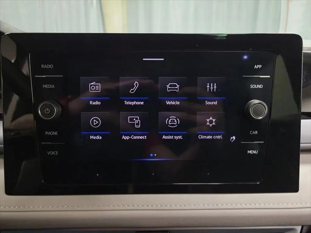 2025 Volkswagen Taos 1.5T SE