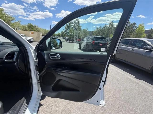 2021 Jeep Grand Cherokee Laredo X 4x4
