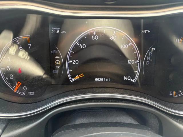 2021 Jeep Grand Cherokee Laredo X 4x4