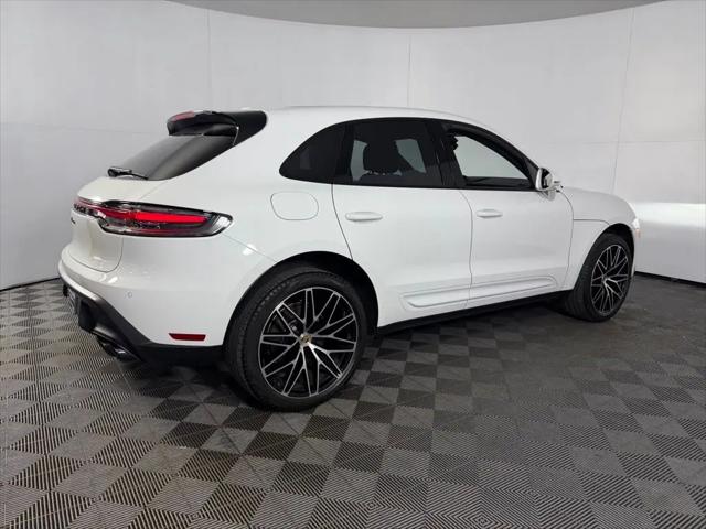 2025 Porsche Macan Macan