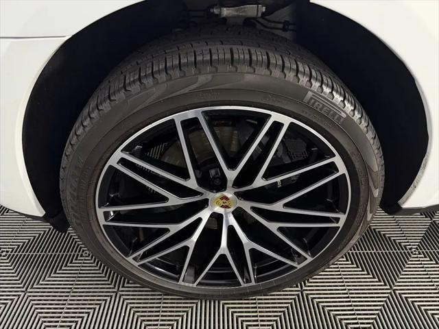 2025 Porsche Macan Macan