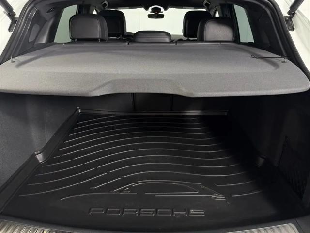 2025 Porsche Macan Macan