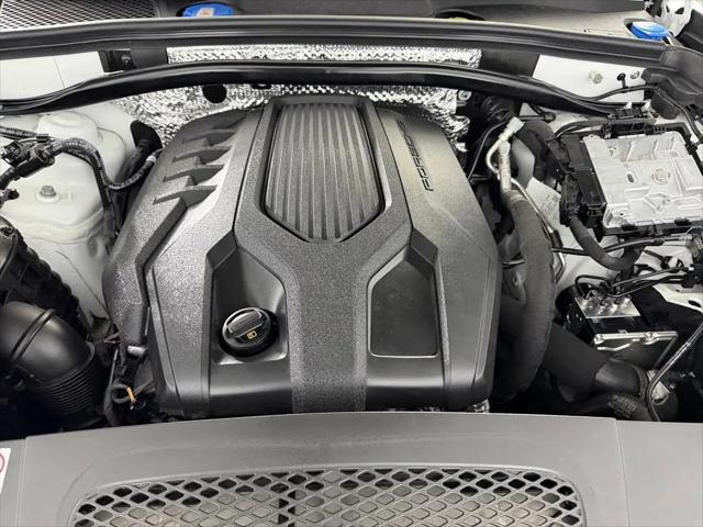 2025 Porsche Macan Macan