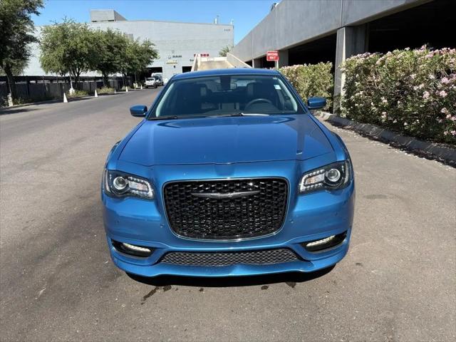 2023 Chrysler 300 Touring L