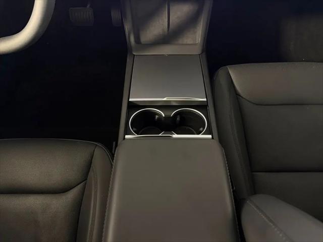 2025 Tesla Model 3 Standard Rear-Wheel Drive