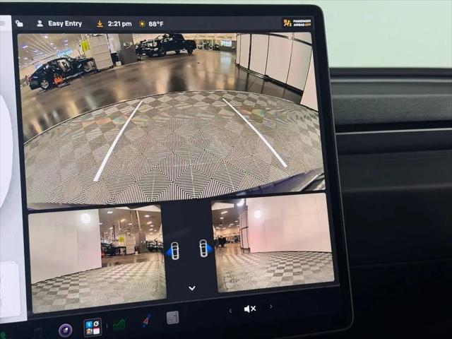 2025 Tesla Model 3 Standard Rear-Wheel Drive