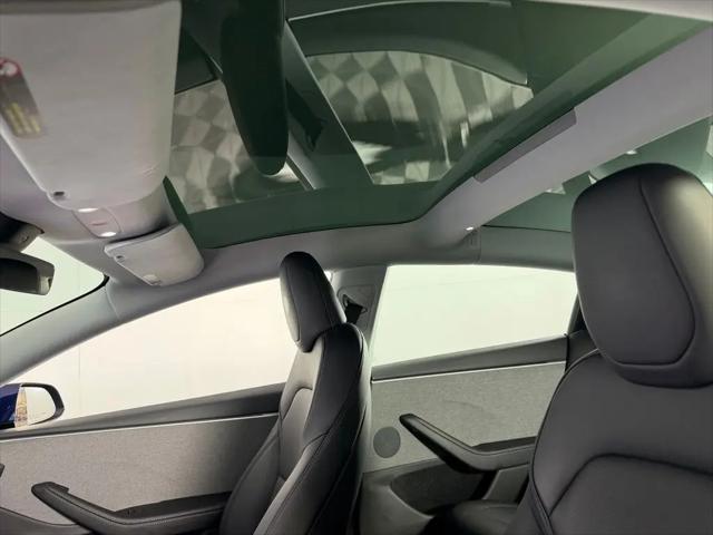 2025 Tesla Model 3 Standard Rear-Wheel Drive