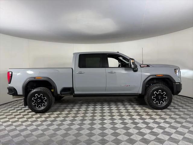2024 GMC Sierra 2500HD 4WD Crew Cab Standard Bed AT4X