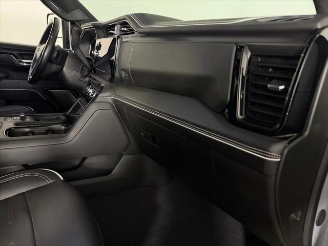 2024 GMC Sierra 2500HD 4WD Crew Cab Standard Bed AT4X