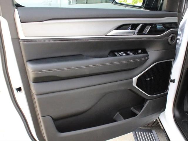 2026 Jeep Grand Wagoneer Limited Altitude 4x4