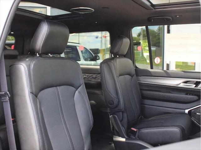 2026 Jeep Grand Wagoneer Limited Altitude 4x4