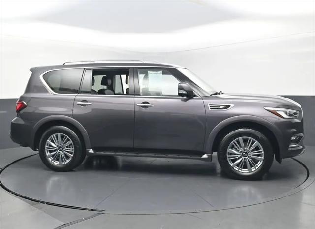 2024 INFINITI QX80 LUXE