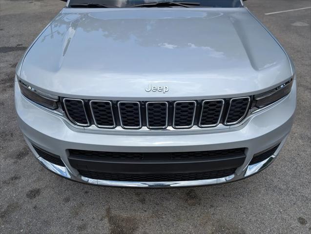 2025 Jeep Grand Cherokee L Limited 4x4