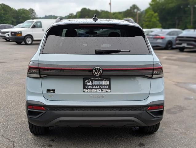 2025 Volkswagen Taos 1.5T SE Black