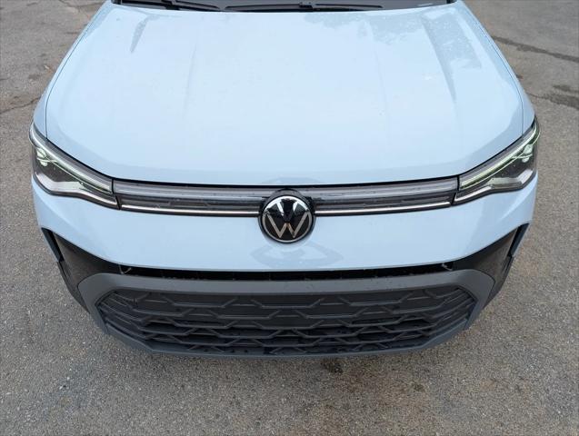 2025 Volkswagen Taos 1.5T SE Black