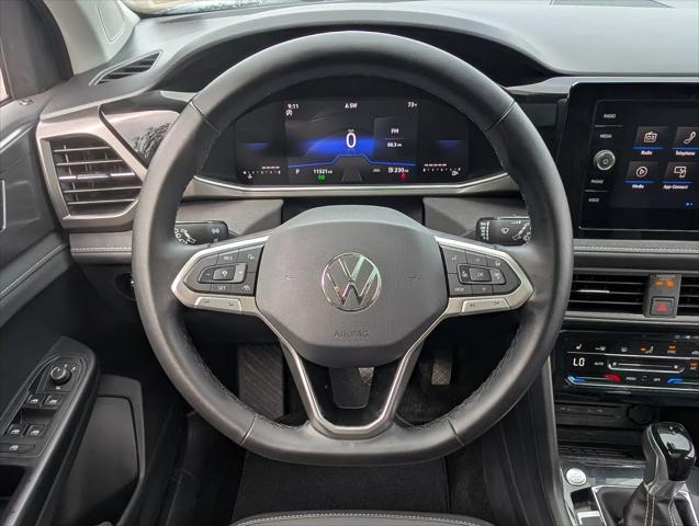 2025 Volkswagen Taos 1.5T SE Black
