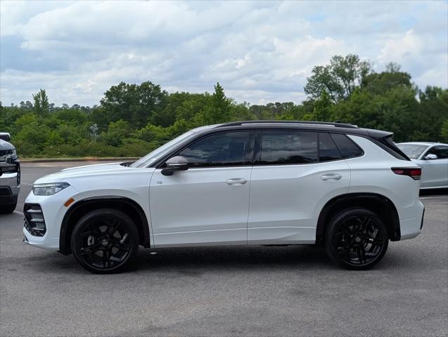 2025 Volkswagen Tiguan 2.0T SE R-Line Black