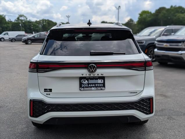 2025 Volkswagen Tiguan 2.0T SE R-Line Black