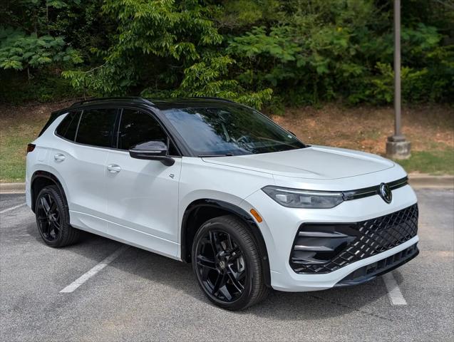 2025 Volkswagen Tiguan 2.0T SE R-Line Black
