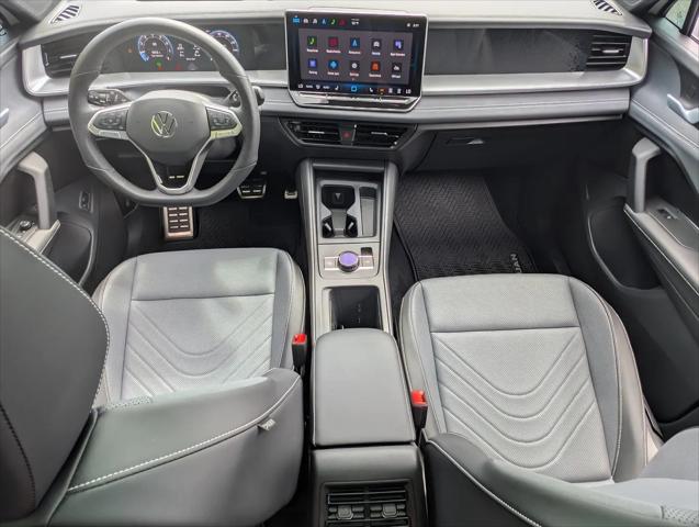 2025 Volkswagen Tiguan 2.0T SE R-Line Black