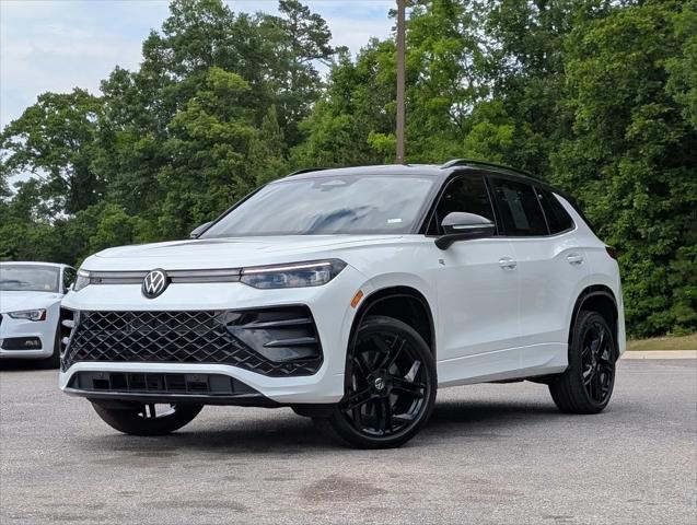 2025 Volkswagen Tiguan 2.0T SE R-Line Black
