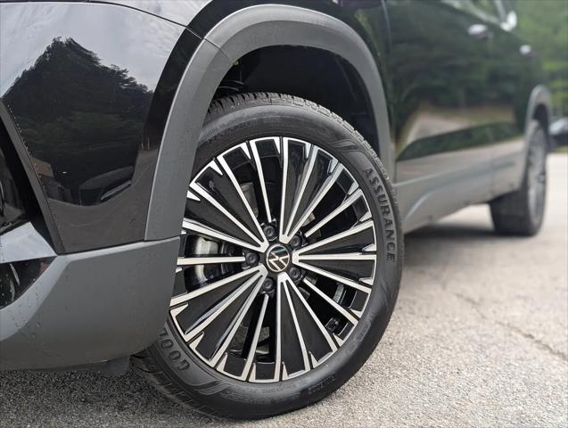 2025 Volkswagen Taos 1.5T SE
