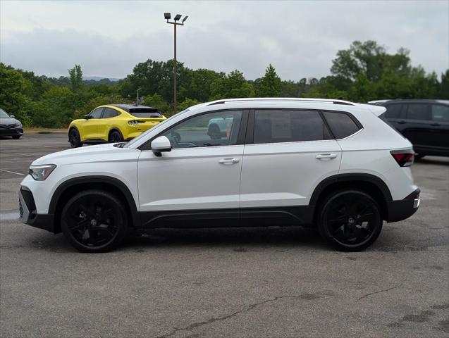 2025 Volkswagen Taos 1.5T SE